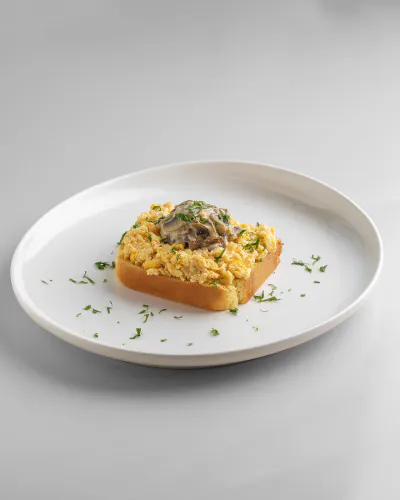 Greamy Mashroom eggs sandwich